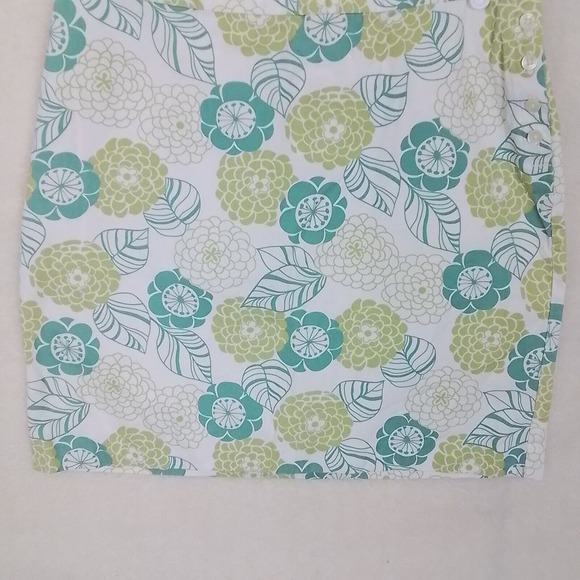 LOFT 100% Cotton Casual Short Skirt Size 12 Petite in White Green Floral Design - Picture 8 of 9